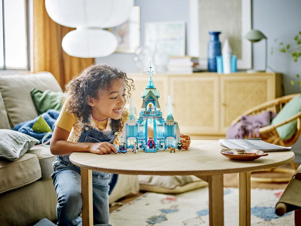 LEGO Disney Princess 43244 Ледовый дворец Эльзы | playzone.com.ua