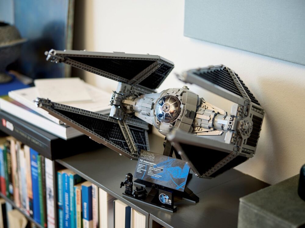 LEGO Star Wars 75382 TIE Interceptor | playzone.com.ua
