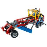 Конструктор Контейнеровоз LEGO Technic 42024.